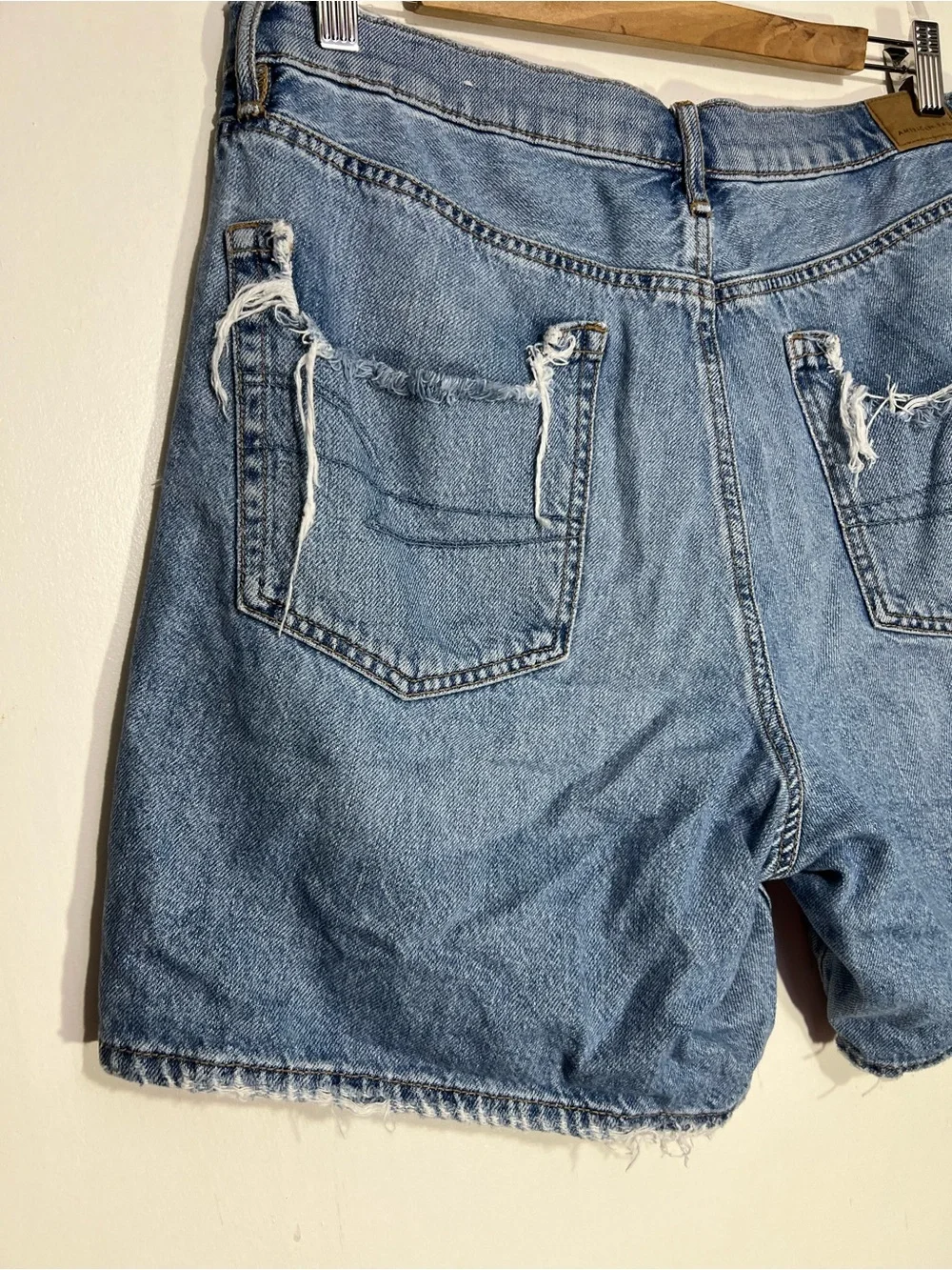 American Eagle Outfitters Light Blue 90s boyfriend short size 14